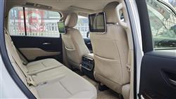 تۆیۆتا لاند کروزەر